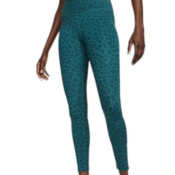 Nike Pants - Nike Women's Dri-Fit One High Rise Printed Leggings